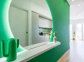 At Twenty-One - New Apt EXCLUSIVE PANORAMIC Views!