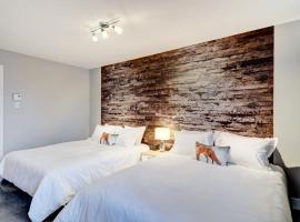 L'Express, hotel met hottubs in Saint-F&eacute;rr&eacute;ol-les-Neiges