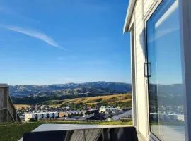 Peaceful getaway in the burbs