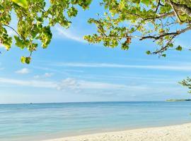 YUVi Blue Maldives & spa, hotel v destinaci Himmafushi