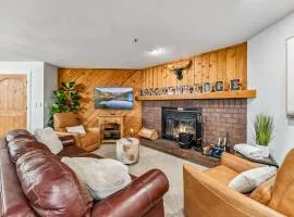 2BD Downtown Condo with Bus Stop Nearby