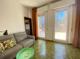 Le Curve di Montegallo, Cozy Family Stay by the Conero，奧西莫的飯店