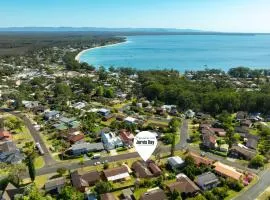 Colloden Beach House by Experience Jervis Bay