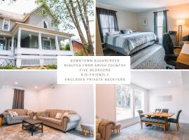 Downtown Escape Great for large families & groups, villa in Sugarcreek