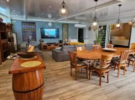 Tiare Pool Lodge
