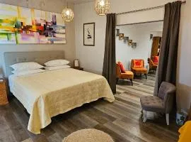 Tiare Pool Lodge