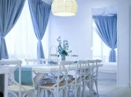 Tung's Hideout- Centrum Cameron