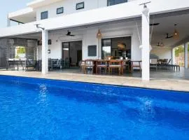 Villa SERENITY neuve,4 chambres, 5 min de la plage