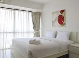 Fancy and Nice 1BR Apartment at H Residence By Travelio