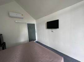 อิงผาการ์เด้นวิว รีสอร์ท เนินมะปราง, ξενοδοχείο σε Ban Mung