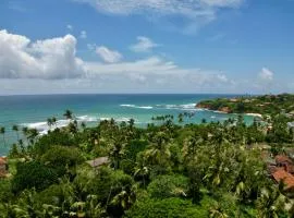 OceanLife Surf Stay at Horizon Inn