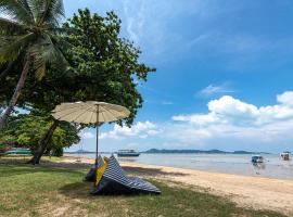 Blue Beach Apartment, hotel di Pantai Rawai