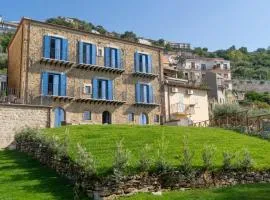 Villa Vincenza Deluxe Rooms
