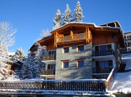 Appartement dans un chalet typique de montagne à La Rosière, hotel in Montvalezan