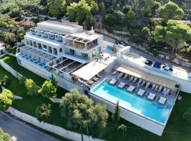 Myzith Luxury Suites, hotel v destinaci Kerion