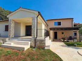 Gorgeous Home In Bale With Wifi