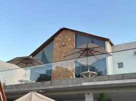 Villa Suíça, Chalé Mezanino