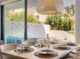 ViVi Homes - Amore Luxury ,Garden, Pool & Sauna