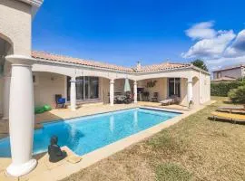 Amazing Home In Creissan