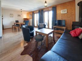 Chalet Fuchsia by Interhome, hotel i Les Collons