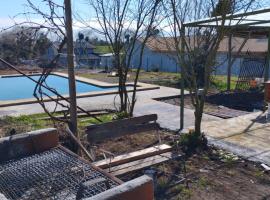 Alojamiento en ambiente campestre, para disfrutar libre del ruido de la ciudad y del ajetreo del trabajo, hotel v destinaci Parral
