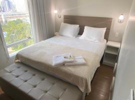 The Future Manaus Flat para at&eacute; 4 pessoas Mercure Manaus，馬瑙斯的有熱水按摩池的飯店