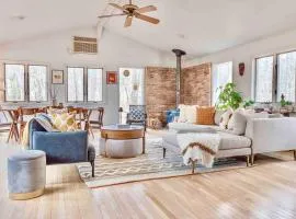 Relaxing Hudson Valley Getaway- 4BR Sauna 15 acres
