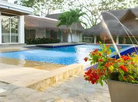 Modern & fresh | Villa Arroyito w/Pool & Barbecue