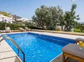 Horizon Villa by Nomads - 5min to Coral Bay Beach