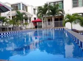 Spacious 3 bedroom Duplex