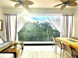 All-New Zen Apartment with TreeTops and Ocean Views !