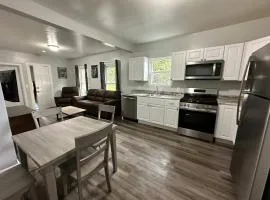 Pitcher's Paradise Apt 1-All Star Baseball Rentals