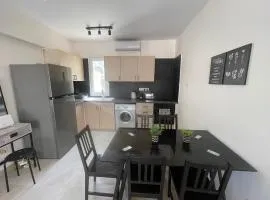 Mari House-close to the beach