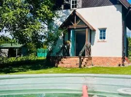 Wakajki - domek z balią blisko jeziora i centrum Mikołajek