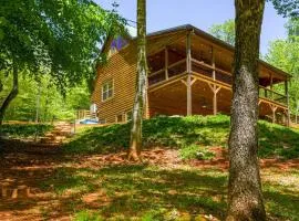 Foothills Family Retreat - 7 Bedrooms, Hot Tub