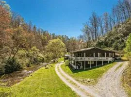 Paradise Valley Lodge