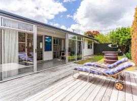 Ruakaka Holiday Escape - Ruakaka Holiday Home, hotel i Ruakaka