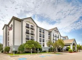 Best Western Plus Sugar Land-Stafford