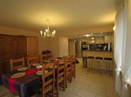 Grande maison avec cheminée, proche nature, idéale pour familles et amis, animaux admis. - FR-1-589-229