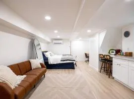 Near NYC Affordable Luxury Stay Walk to Riverside View