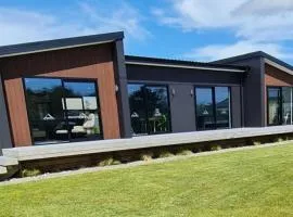 Miss Eastons Whare
