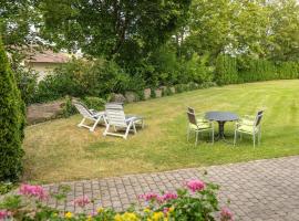 G&auml;stehaus Meier Ferienwohnung und Camping, area glamping di Eschlkam