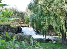 The Falls Cottages, hotel in Balgowan