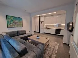 Iasonos 9 Luxury Apartments