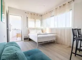 Elegant Suite near Beach 7