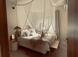 L'essentiel Home By Chloé, chata v destinaci La Possession