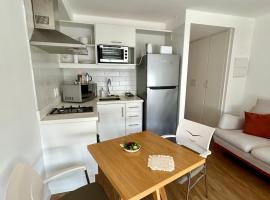 Hermoso monoambiente en Punta Carretas piso 11, hotell Montevideos
