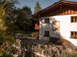 Chalet Hafling Leckplått, hotel in Avelengo