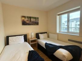 Four Bedroom Apartment Athlone, apartment in Creggan