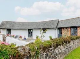 Dux Farm Retreat - 2 bed dog friendly cottage, near Bude